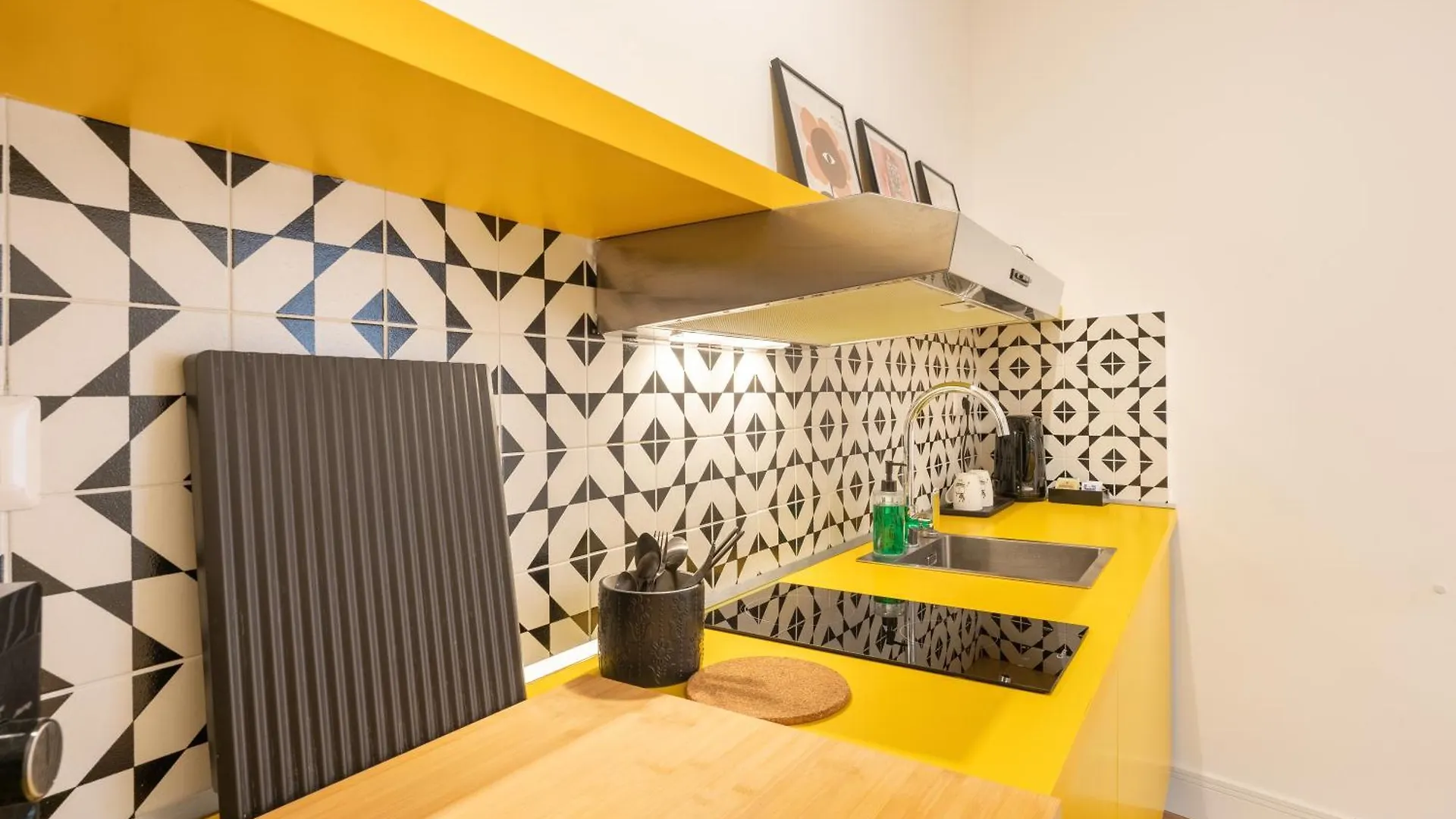 The Idyll Boutique Apartment - Suite In Napoli'S Spanish Quarters 0*, Naples Italy